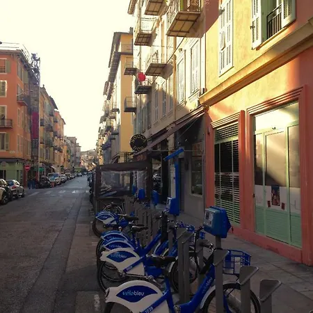 2 Pièces Au Coeur Du Quartier Branché Du Port * Nizza